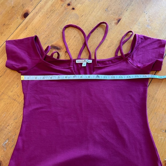 Limited Express Red Short Sleeve Cut Out Blouse - Picture 11 of 12